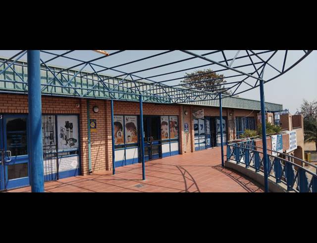 2,080M² BUSINESS CENTRE FOR SALE IN ANNADALE